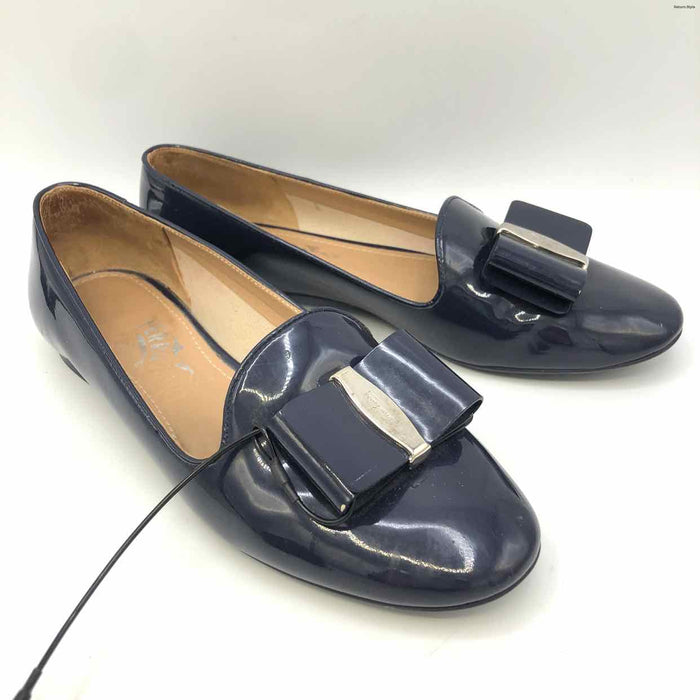 FERRAGAMO Navy Silver Patent Leather Made in Italy Bow Loafer Shoes