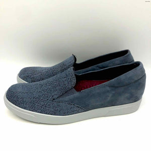 MUNRO Navy White Sneaker Shoe Size 6 6  (S) Shoes