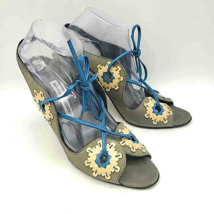 MANOLO BLAHNIK Gray Beige & Blue Leather Made in Italy 4.5" Heels Shoes