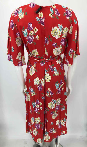 LAVENDER BROWN Red Multi-Color Floral Wrap Size MEDIUM (M) Dress