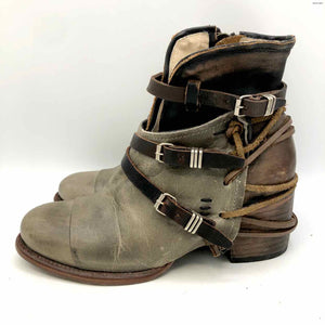 FREEBIRD by STEVE MADDEN Dk Olive Brown Multi Leather Strappy Shoe Size 8 Boots