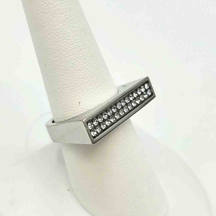 Silvertone Stainless Steel Crystal Pre Loved Ring Sz 8