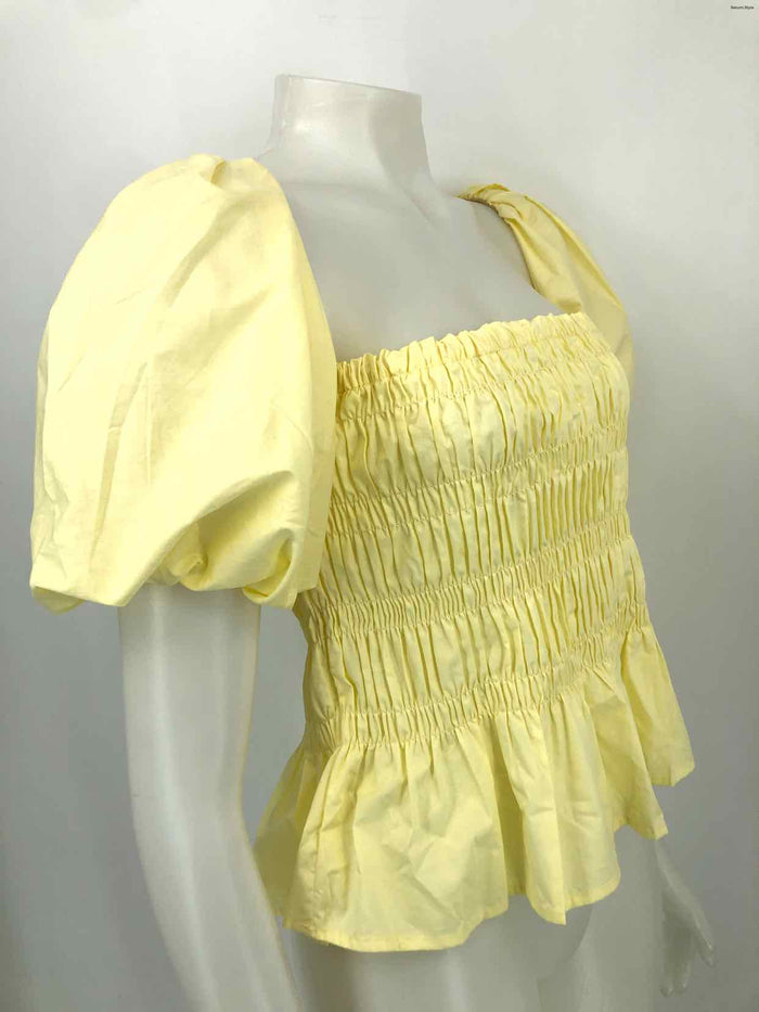 ASTR the Label Lt Yellow Puff Sleeves Size SMALL (S) Top