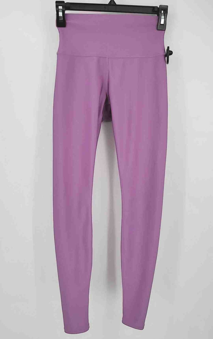 ALO Purple Legging Size SMALL (S) Activewear Bottoms – ReturnStyle