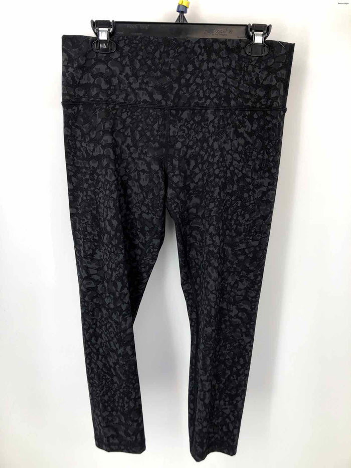 LULULEMON Gray Black Print Legging Size 12  (L) Activewear Bottoms