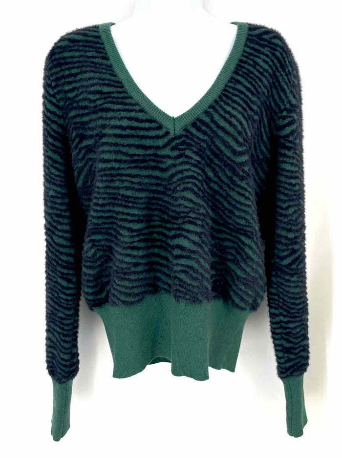 ASTR the Label Green Midnight Blue Fuzzy Stripe V-Neck Size MEDIUM (M) Sweater