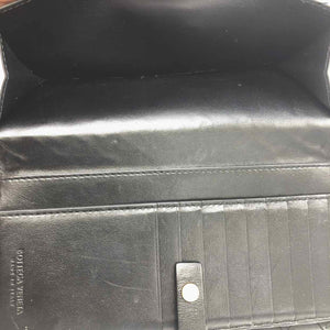 BOTTEGA VENETA Black Leather Pre Loved Intrecciato Tri fold Wallet