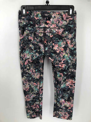 LULULEMON Dk Gray Pink Floral Crop Size 6  (S) Activewear Bottoms