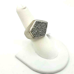 RIVKA FRIEDMAN Gray Silvertone Druzy Rectangle Ring Sz 8.5