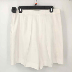 ST. JOHN White Size 10  (M) Shorts