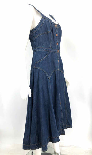 PILCRO Blue Denim Tank Size MEDIUM (M) Dress ReturnStyle PILCRO Blue Denim Tank Size MEDIUM (M) Dress ReturnStyle