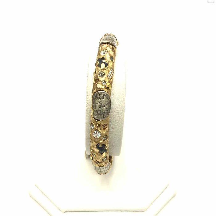 TAT 2 Goldtone Silvertone Hammered Hinged Bangle Bracelet