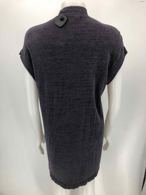 BAREFOOT DREAMS Gray Knit Wrap Size MEDIUM (M) Sweater
