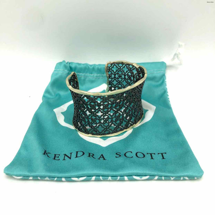 KENDRA SCOTT Goldtone Black Bracelet