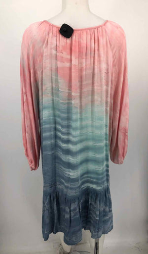 RIVER + SKY Pink Blue Dyed Print Size LARGE  (L) Dress