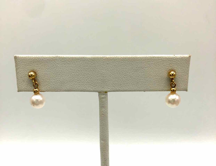 White Goldtone Pearl Earring