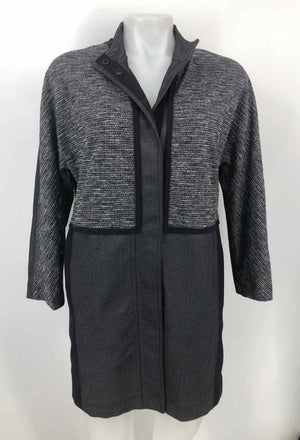 LULULEMON Gray Black Woven Snap Up Size 4  (S) Activewear Jacket