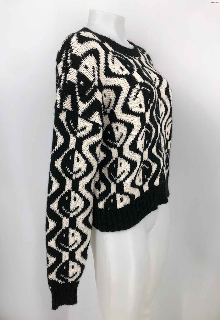 MOTHER White & Black Alpaca Blend Made in Peru Smile Pullover Sweater