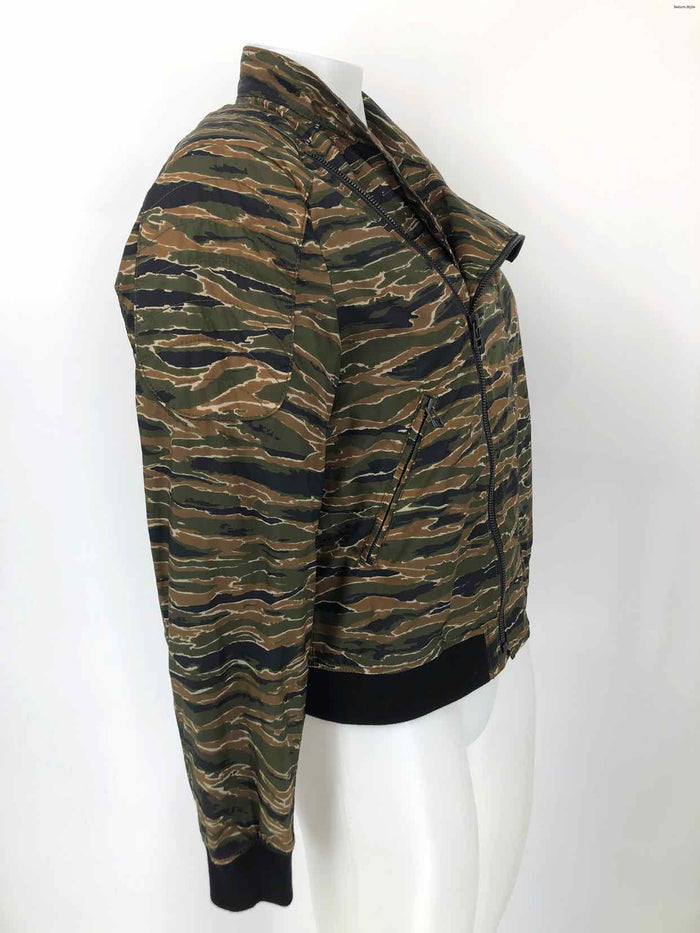 UNIQLO Forest Green Cream Multi Camouflage Zip Front Jacket