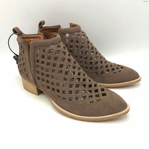 JEFFREY CAMPBELL Brown Tan Leather cut out Bootie Shoe Size 11 Shoes