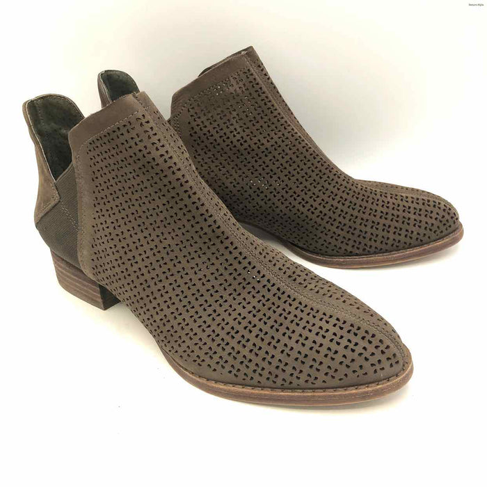 VINCE CAMUTO Brown Leather Perforated Shoe Size 7-1/2 Shoes