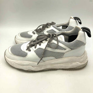 P448 White Sneaker Shoe Size 41 US: 10 Shoes