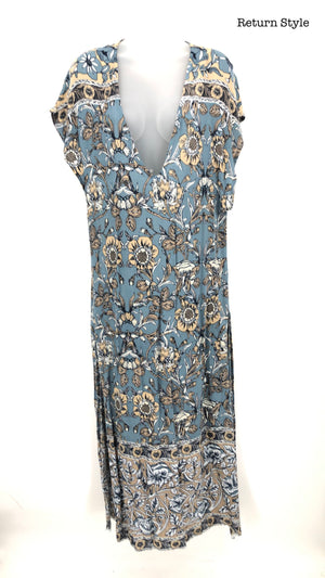 JENS PIRATE BOOTY Blue Beige Floral Side Slit Size One Size (M) Dress