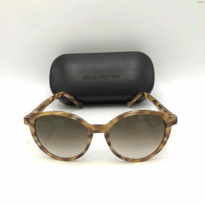 LOUIS VUITTON Tan Brown Pre Loved Sunglasses w/case