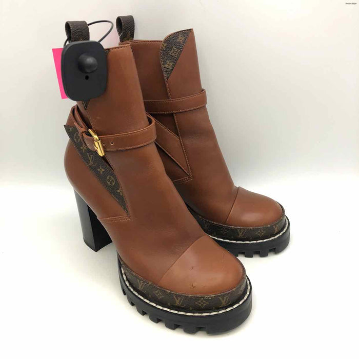 LOUIS VUITTON Brown Tan Leather Made in Italy Monogram 3.5" Chunky Heel Boots