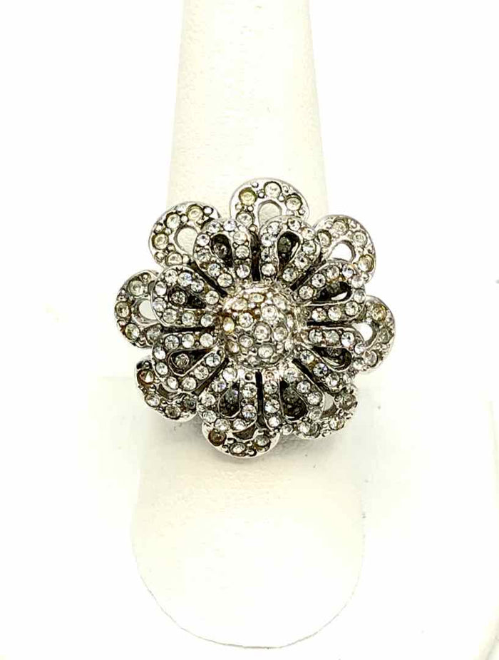 ST. JOHN Clear Silvertone Crystal from Swarovski Flower Ring Sz 8
