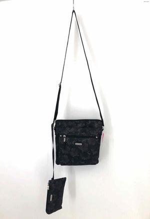 BAGGALLINI Black Gray Nylon Pre Loved Crossbody Purse