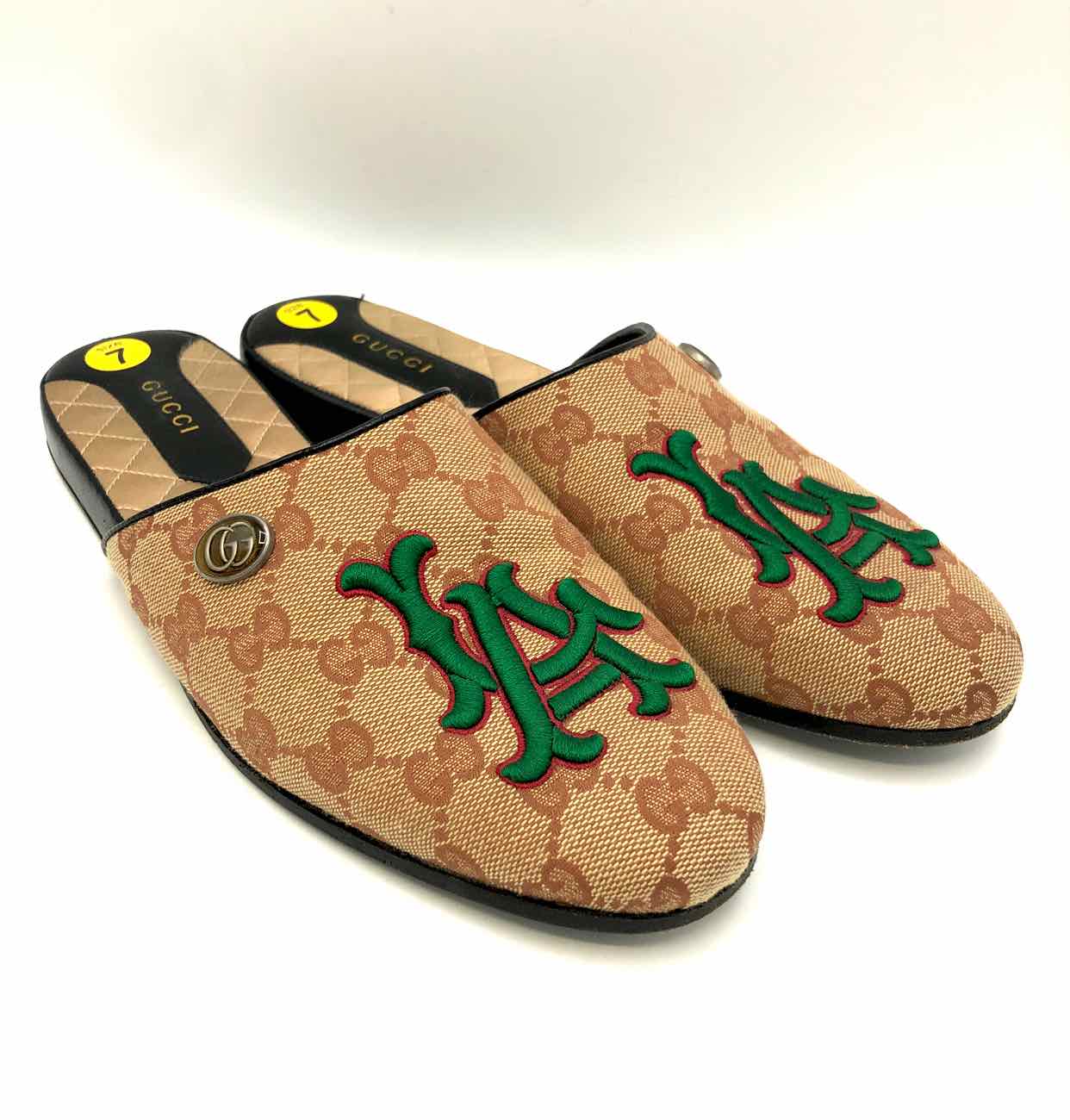 GUCCI Pink & Green Made in Italy Monogram Mule Shoe Size 37 US: 7 GUCCI Pink & Green Made in Italy Monogram Mule Shoe Size 37 US: 7