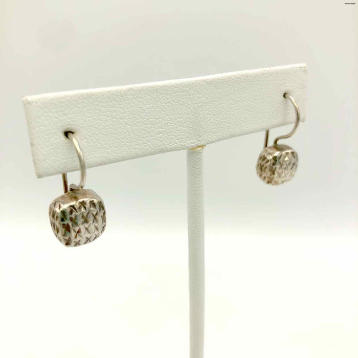 Sterling Silver Textured Square ss Earrings