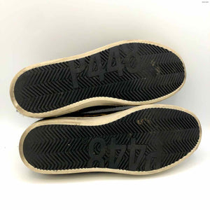 P448 Tan Silver Furry Sneaker Shoe Size 39 US: 8-1/2 Shoes