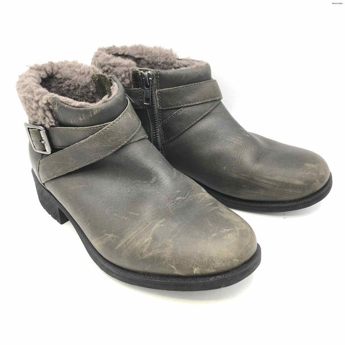 UGG Gray Leather Bootie Shoe Size 6 Boots