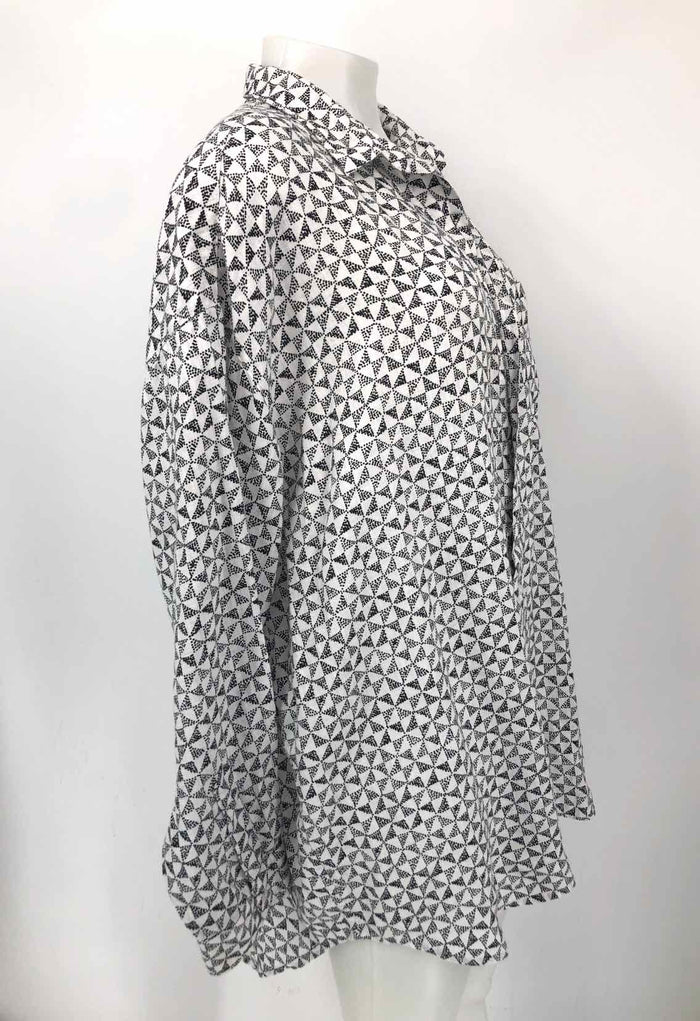 FRANK & EILEEN White & Black Triangles Shirt Size One Size (M) Top