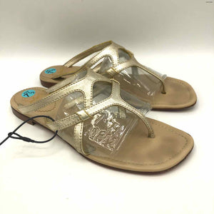 LOUBOUTIN Gold Leather Made in Italy Thong Sandal Shoe Size 38 US: 7-1/2 Shoes