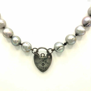 Gray Iridescent Sterling Silver Pre Loved SS Pearl Neck