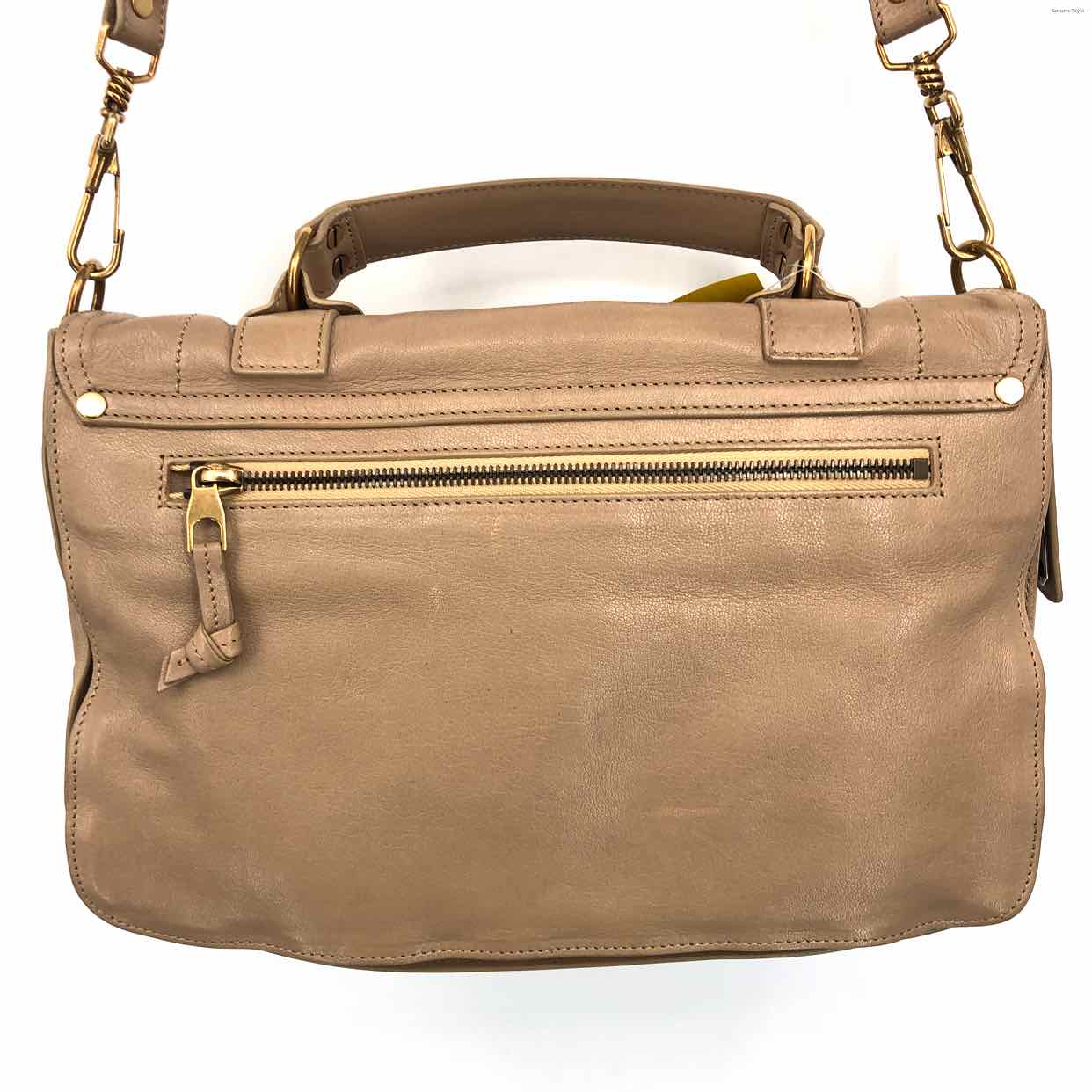 Alaïa | Le Teckel small beige leather bag | Savannahs