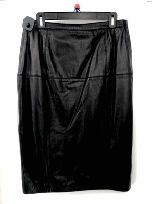 ST. JOHN Black Leather Size 8  (M) Skirt